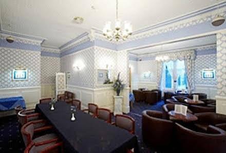 The Kveldsro House Hotel Леруик Екстериор снимка